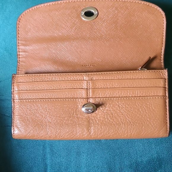 Coach Tan Leather Wallet Smooth Finish - Picture 3 of 9